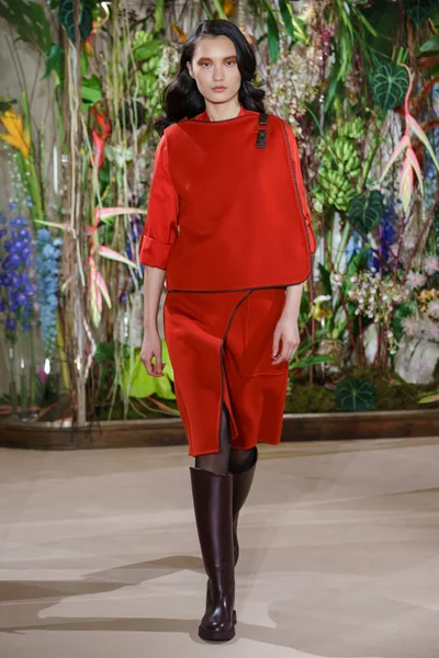 Look 5